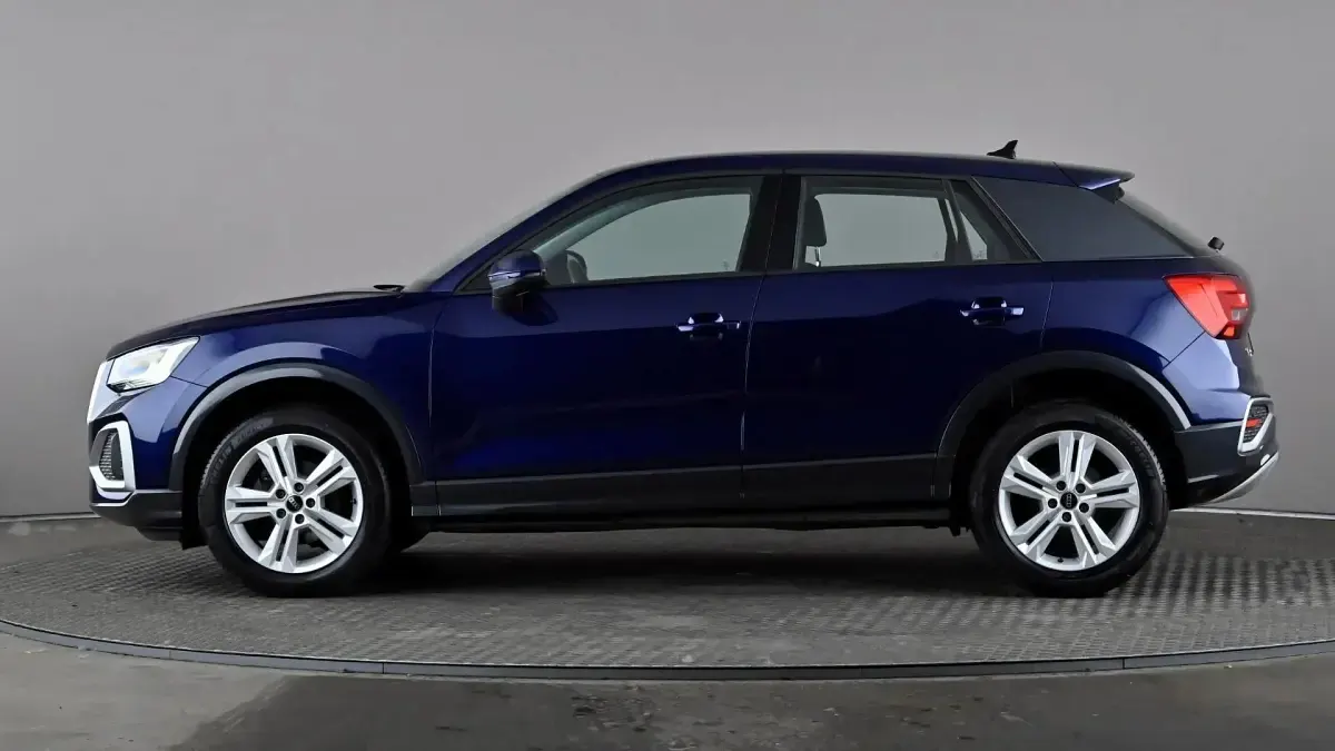 Used Audi Q2 Sport 150 HP (110 kW) 2023 Blue SUV