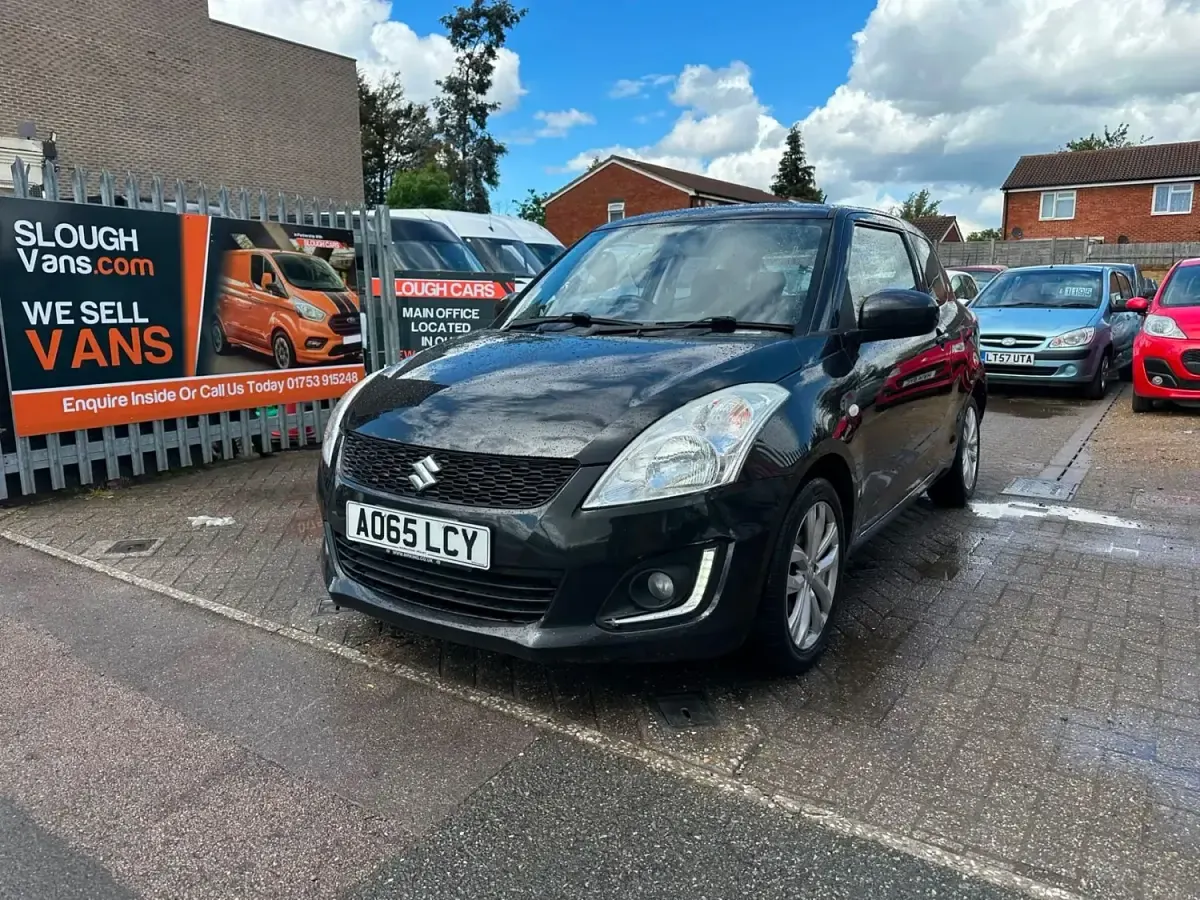 Używany Suzuki Swift SZ3 2015 Czarny Hatchback