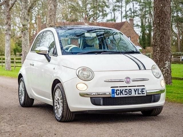Used Fiat 500 Lounge 69 HP (50 kW) 2008 White Hatchback