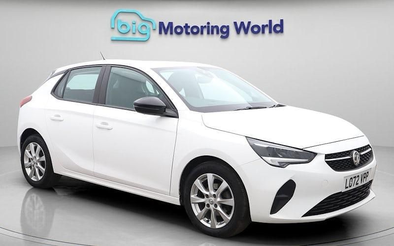 Second-hand Vauxhall Corsa Design Edition 75 CP (55 kW) 2022 Alb Hatchback