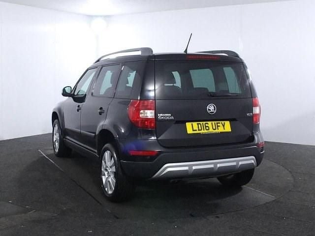 Używany Skoda Yeti SE L 110 KM (80 kW) 2016 Czarny SUV
