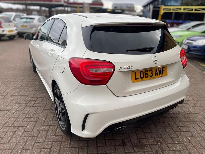 Used Mercedes A200 AMG 156 HP (114 kW) 2014 White Hatchback