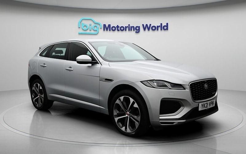 Usado Jaguar F-Pace R-Dynamic 204 HP (150 kW) 2021 Prateado SUV