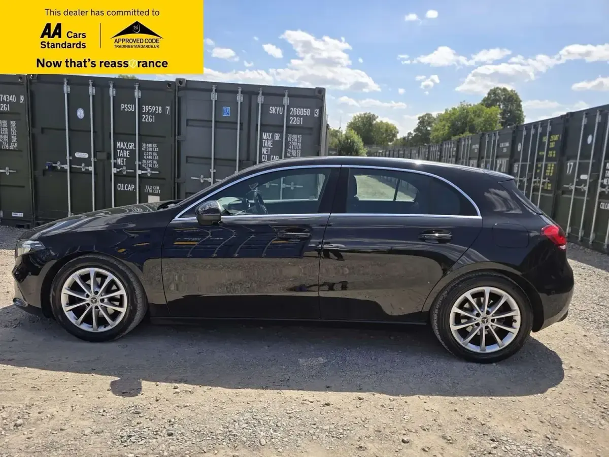 Used Mercedes A180 Executive 116 HP (85 kW) 2019 Black Hatchback