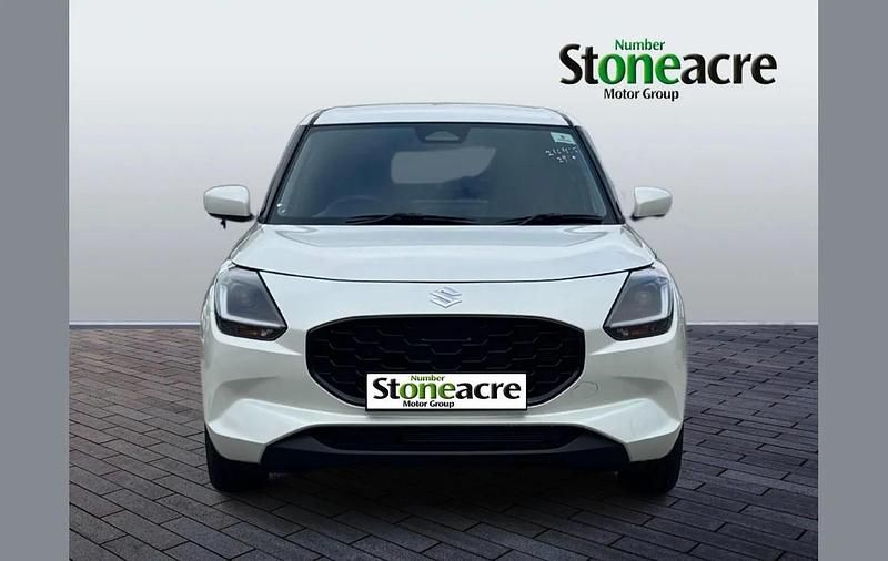 Usado Suzuki Swift 82 HP (60 kW) 2025 Branco Citadino