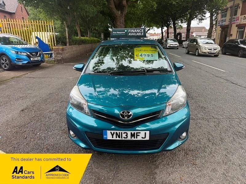 Turquoise Used 2013 Toyota Yaris SR Hatchback | £3,995 (Fair price) - Image 1/4