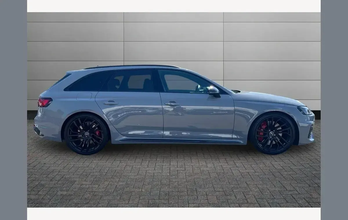 Used Audi RS4 Design 450 HP (330 kW) 2023 Grey Estate