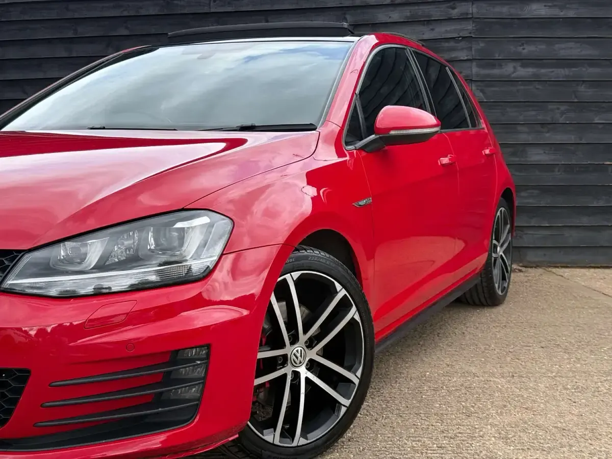 Used VW Golf VII GTD 2016 Red Hatchback