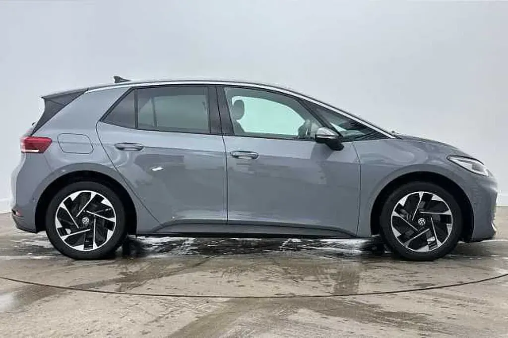 Used VW ID.3 Pro 150 kW (204 HP) 2025 Grey Hatchback