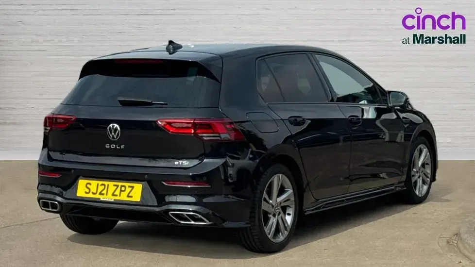 Used VW Golf VIII R-line 150 HP (110 kW) 2021 Black