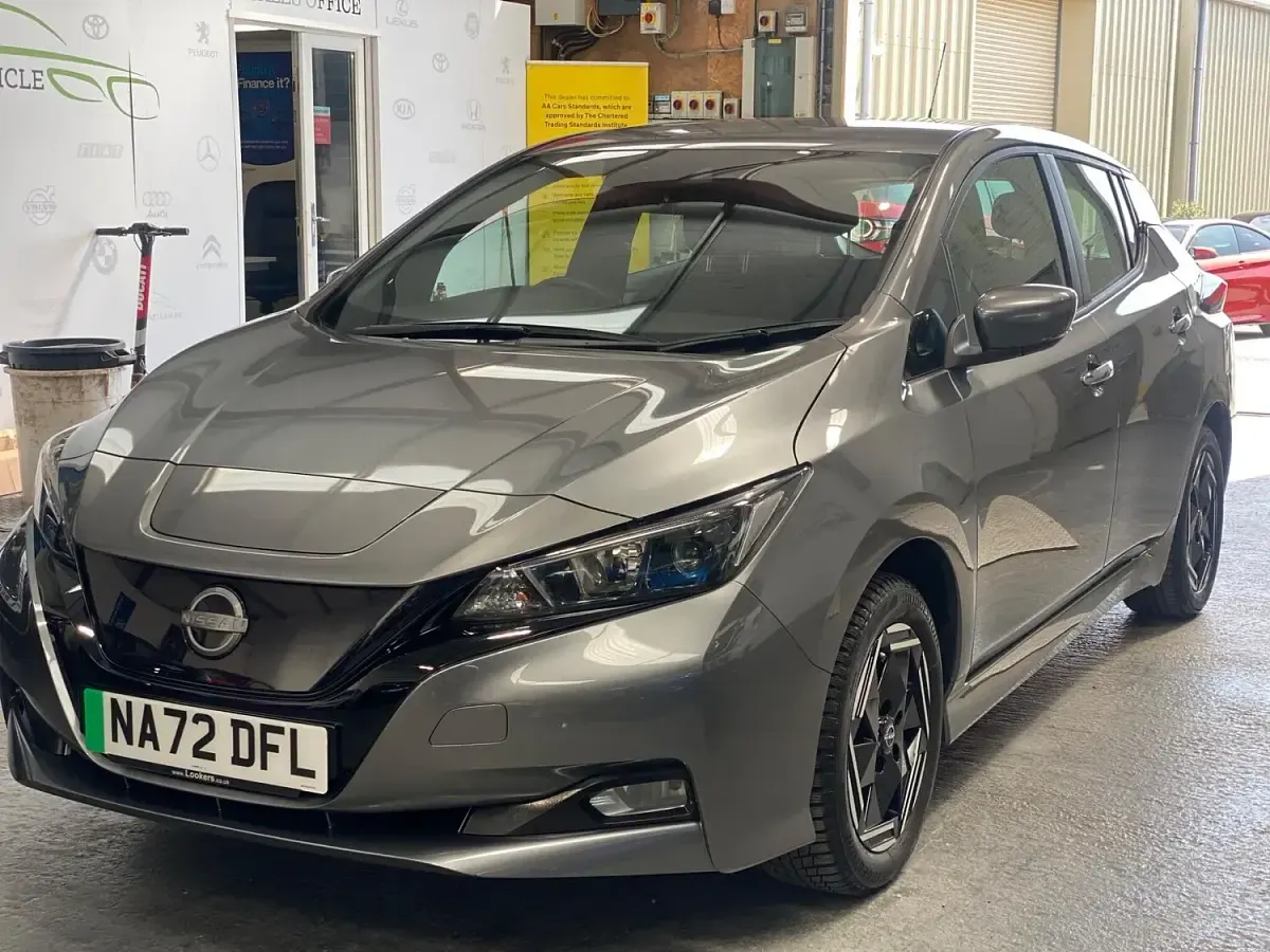 Used Nissan Leaf Acenta 110 kW (150 HP) 2022 Grey Hatchback