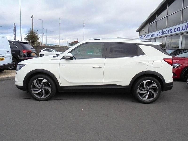 White Used 2019 Ssangyong (KGM) Korando Estate | £12,694 (Good price) - Image 1/4