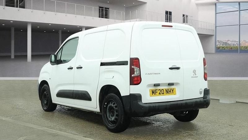 Used Peugeot Partner 2020 White MPV