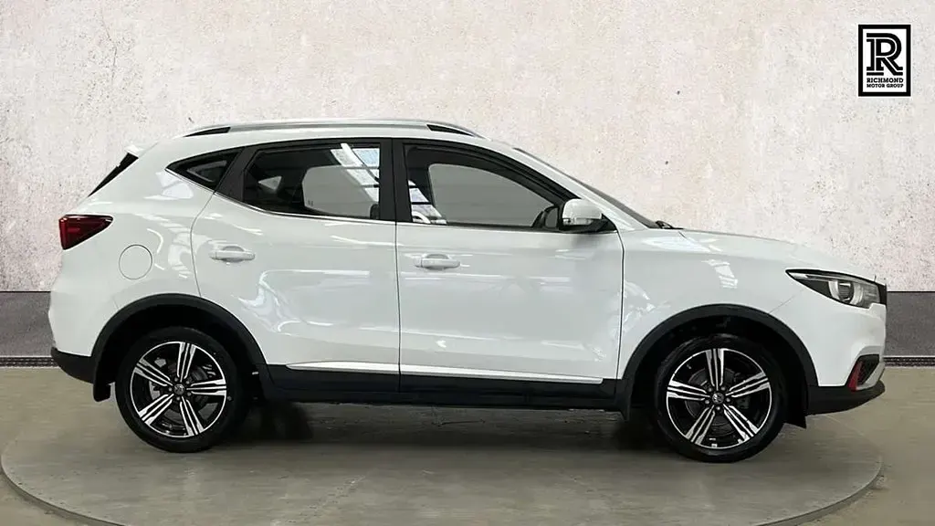 Used MG ZS 106 HP (77 kW) 2019 White SUV