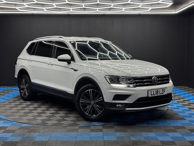 Usado VW Tiguan Allspace SE 150 HP (110 kW) 2018 Branco SUV