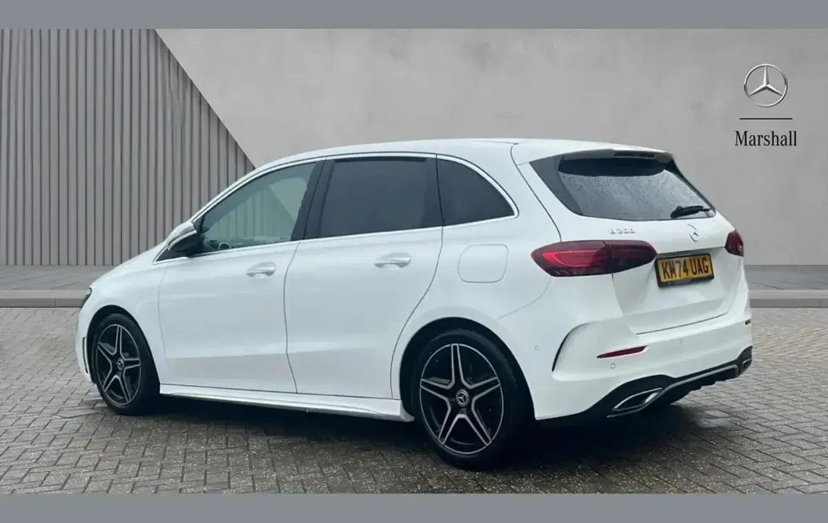 Used Mercedes B200 Executive 161 HP (118 kW) 2024 White Hatchback