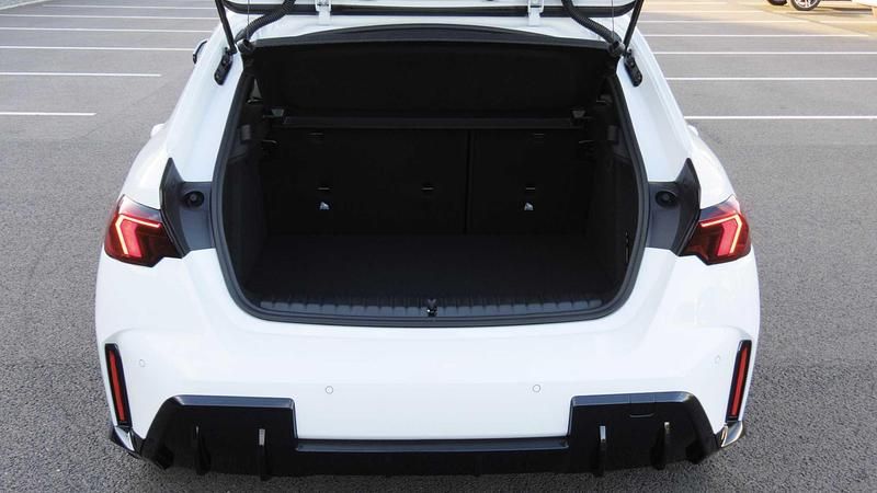 Used BMW 120 M Sport 168 HP (123 kW) 2025 White Hatchback