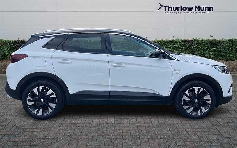 Used Vauxhall Grandland X Edition 131 HP (96 kW) 2021 White SUV