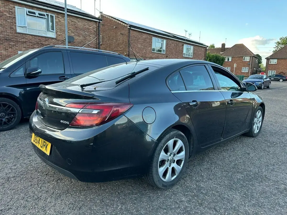 Used Vauxhall Insignia SRi 2014 Black Hatchback