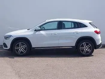 Used Mercedes GLA200 163 HP (119 kW) 2021 White SUV