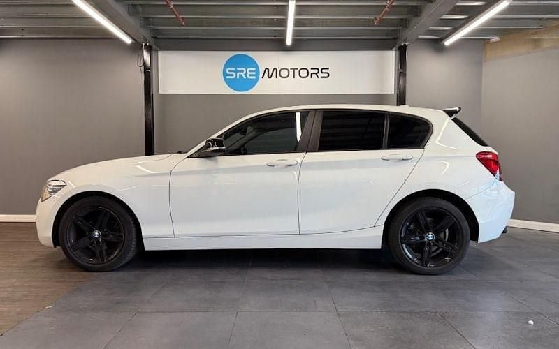 Used BMW 116 Sport Line 116 HP (85 kW) 2014 White Hatchback