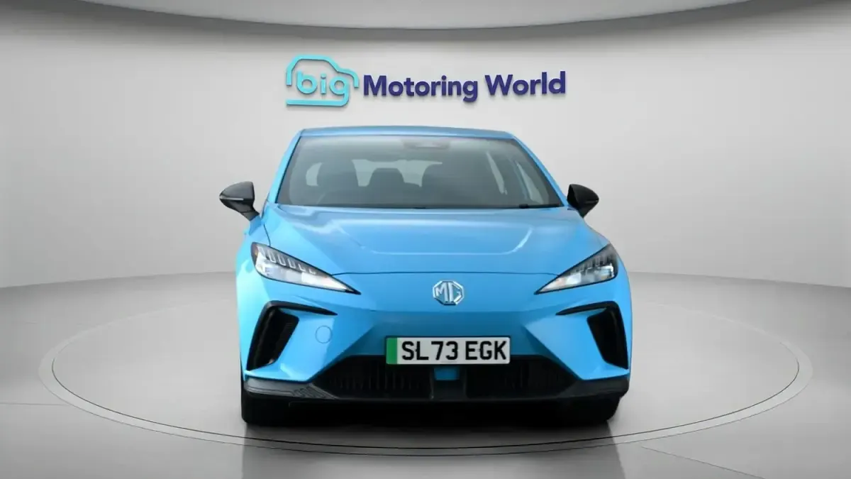 Used MG MG4 EV SE 319 kW (435 HP) 2023 Blue Hatchback