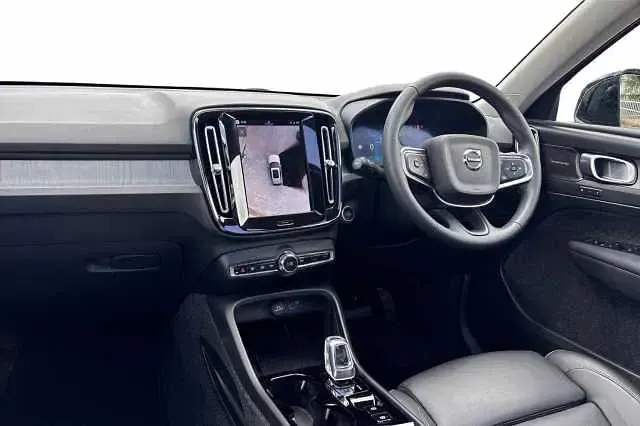 Used Volvo XC40 Ultra 163 HP (119 kW) 2025 White SUV