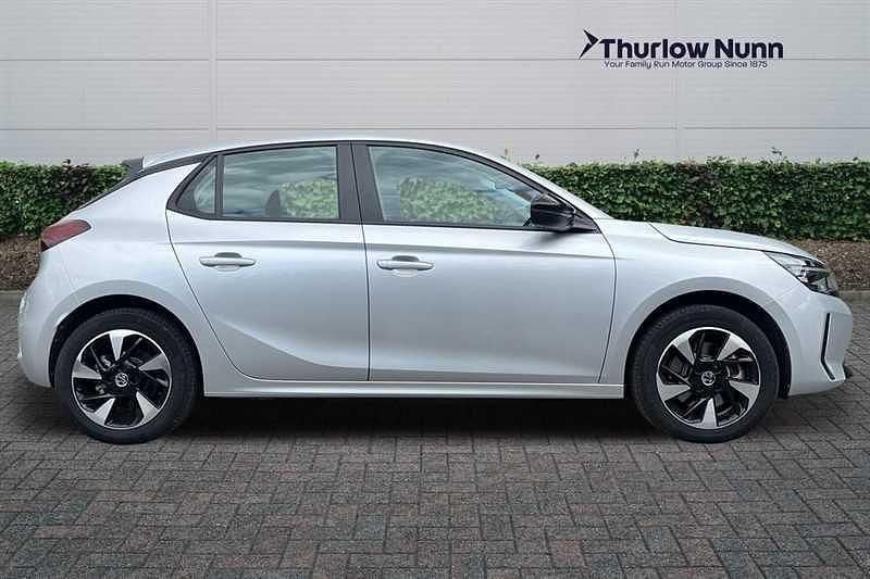 Used Vauxhall Corsa-e Design Edition 100 kW (136 HP) 2024 Crystal silver Hatchback