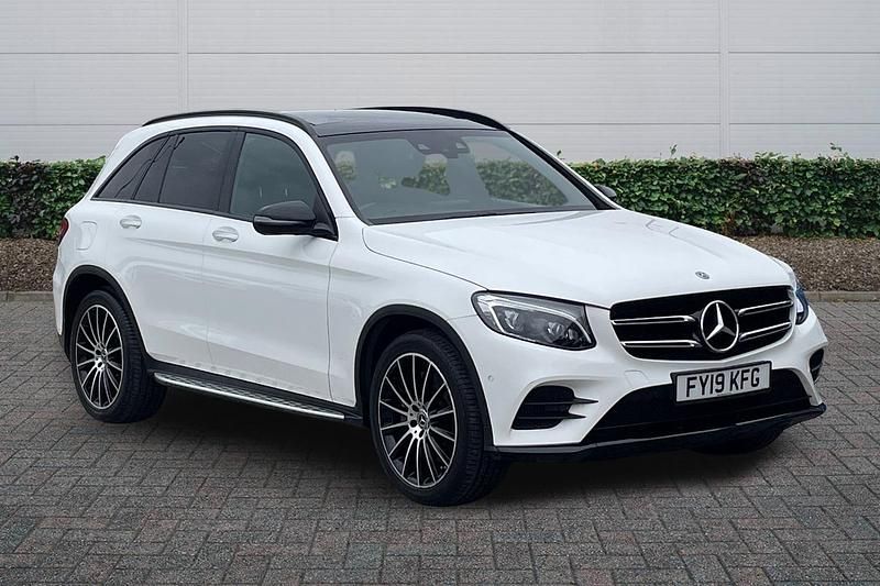 Used Mercedes GLC250 AMG 2019 White Estate