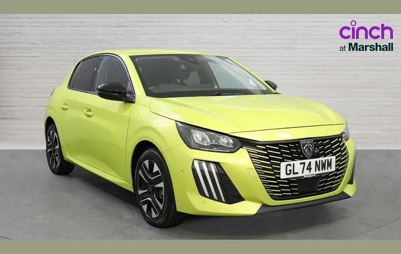 Used Peugeot 208 Allure 101 HP (74 kW) 2024 Yellow Hatchback