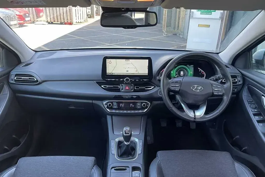 Used Hyundai i30 Premium 120 HP (88 kW) 2023 Platinum silver Hatchback