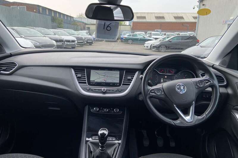 Image 3/4