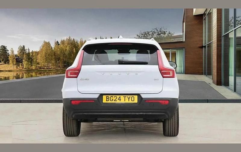 Used Volvo XC40 Plus 194 HP (142 kW) 2024 Blue SUV