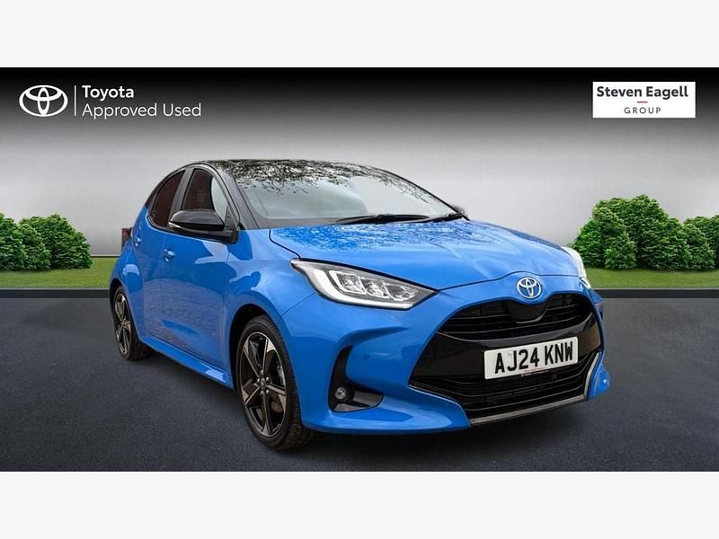 Blue Used 2024 Toyota Yaris Hybrid Edition Hatchback | £23,047 (A bit pricey) - Image 1/3