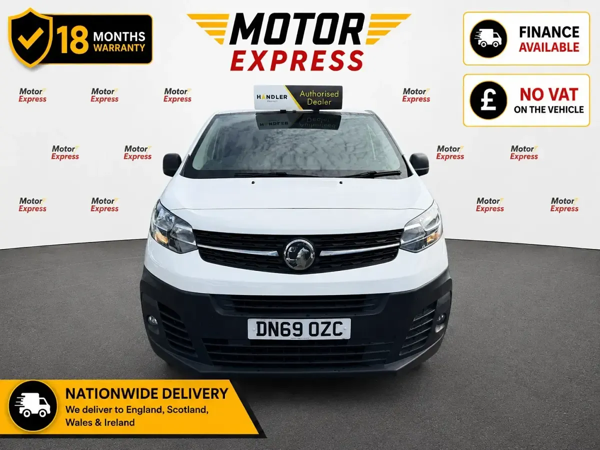 Used Vauxhall Vivaro 100 HP (73 kW) 2019 White MPV