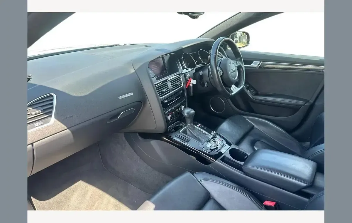 Used Audi A5 Advanced 187 HP (137 kW) 2016 Grey Coupe