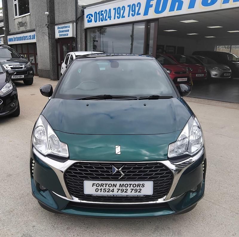 Used Citroën DS3 Chic 2017 Green Hatchback