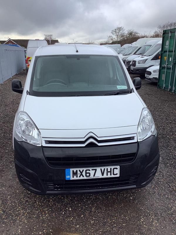 Used Citroën Berlingo 49 kW (67 HP) 2017 White MPV
