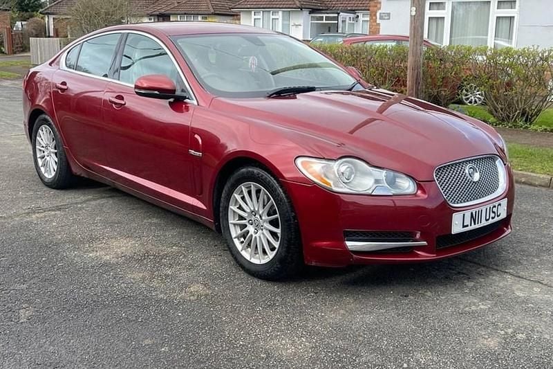 Used Jaguar XF Executive 2011 Red Sedan