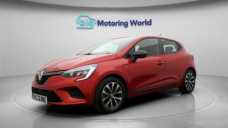 Used Renault Clio V Evolution 145 HP (106 kW) 2023 Hatchback