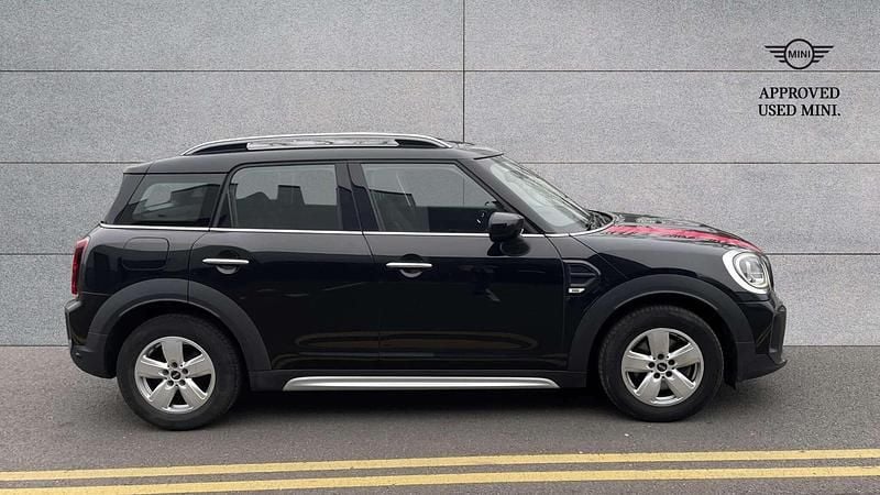 Used Mini Cooper Countryman Classic 134 HP (98 kW) 2021 Black SUV