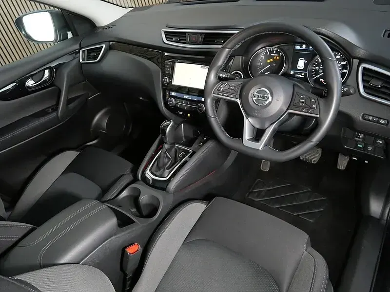 Used Nissan Qashqai N-Connecta 160 HP (117 kW) 2021 Black SUV