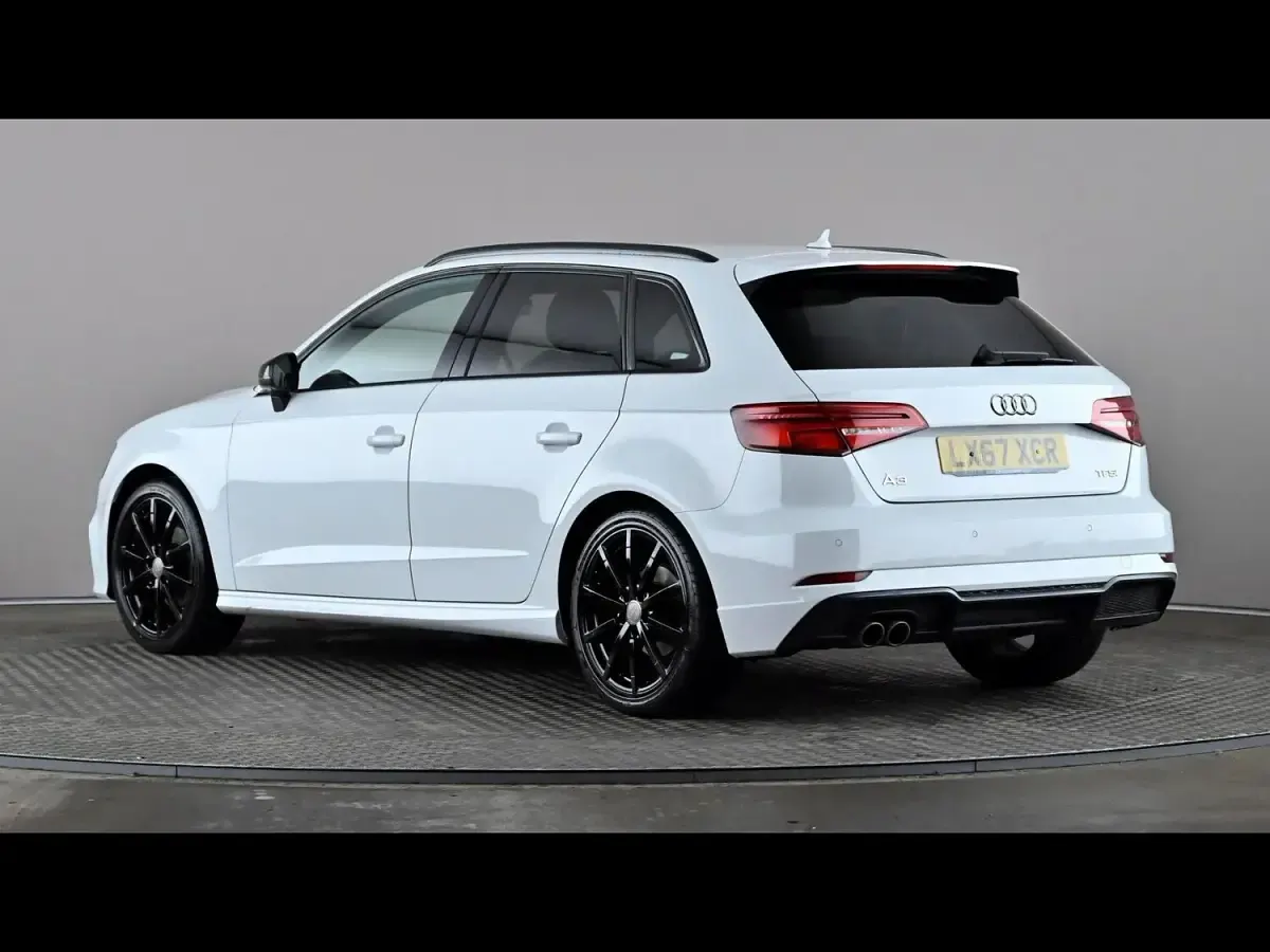 Used Audi A3 Black Edition 150 HP (110 kW) 2017 White Hatchback