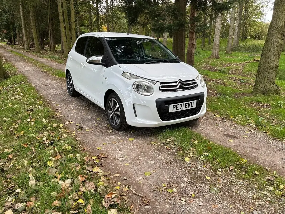 Used Citroën C1 Shine 2021 White Hatchback