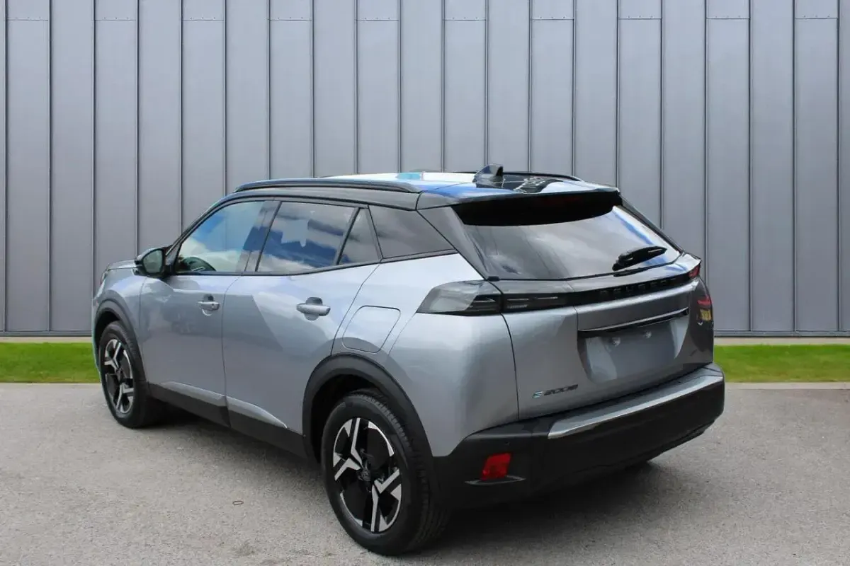 New Peugeot e-2008 GT 113 kW (154 HP) 2026 Grey SUV