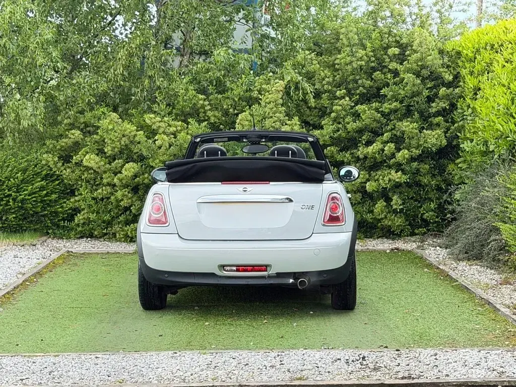 Used Mini ONE 98 HP (72 kW) 2015 Silver Hatchback