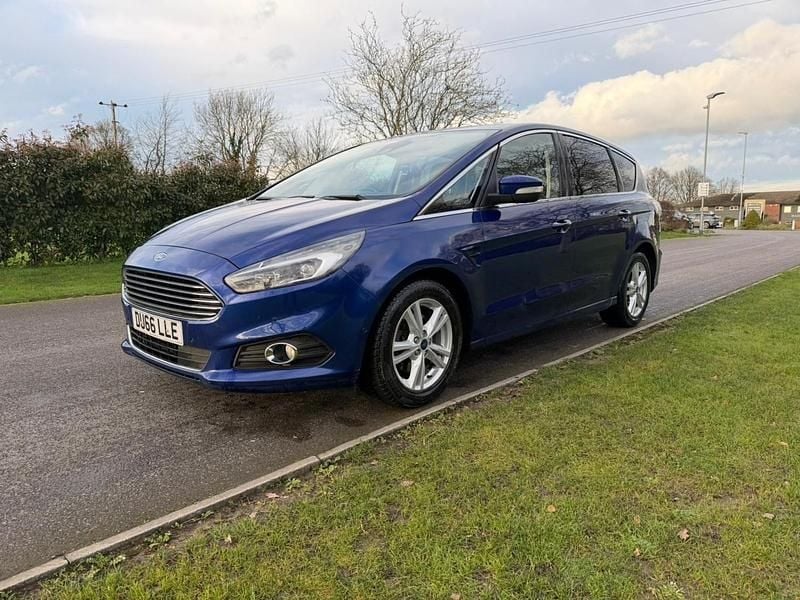 Used Ford S-MAX Titanium 180 HP (132 kW) 2016 Blue MPV