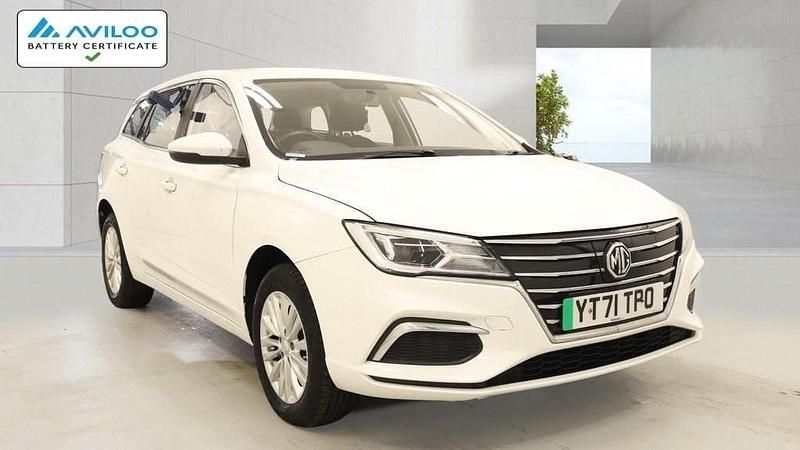 Used MG MG5 EV Excite 114 kW (156 HP) 2021 White Estate