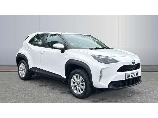 White Used 2022 Toyota Yaris Cross SUV | £16,843 (Super price) - Image 1/4