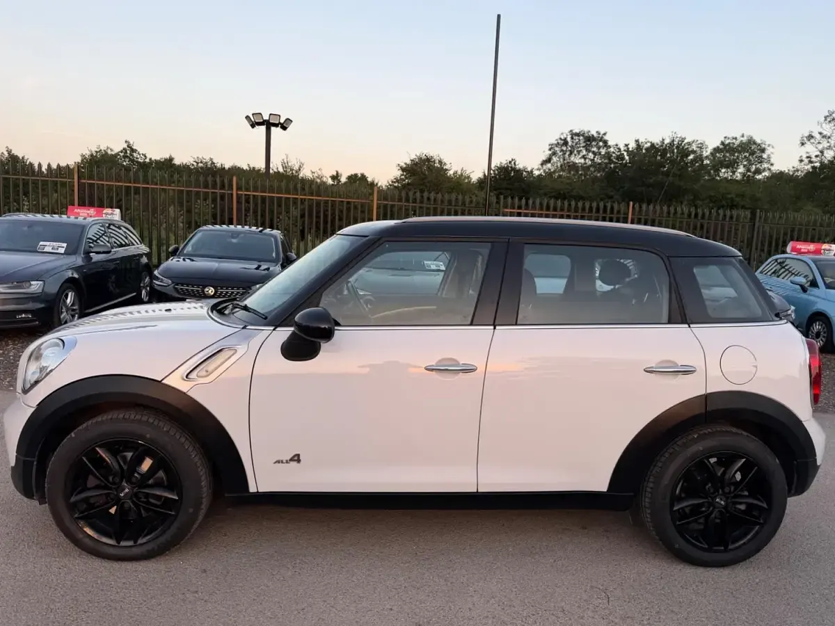 Used Mini Cooper D Countryman 2013 White SUV